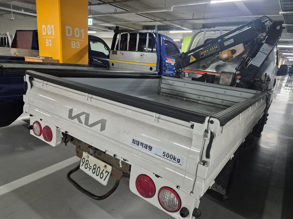 1.2톤크레인 동해433L 봉고3 카고크레인 13년식 1톤트럭크레인 중고 매매 이미지