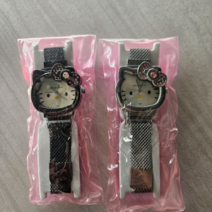헬로키티 메탈 스트랩 시계