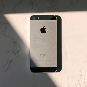 정품 아이폰 SE1 128GB 카메라무음 배터리100% 이미지