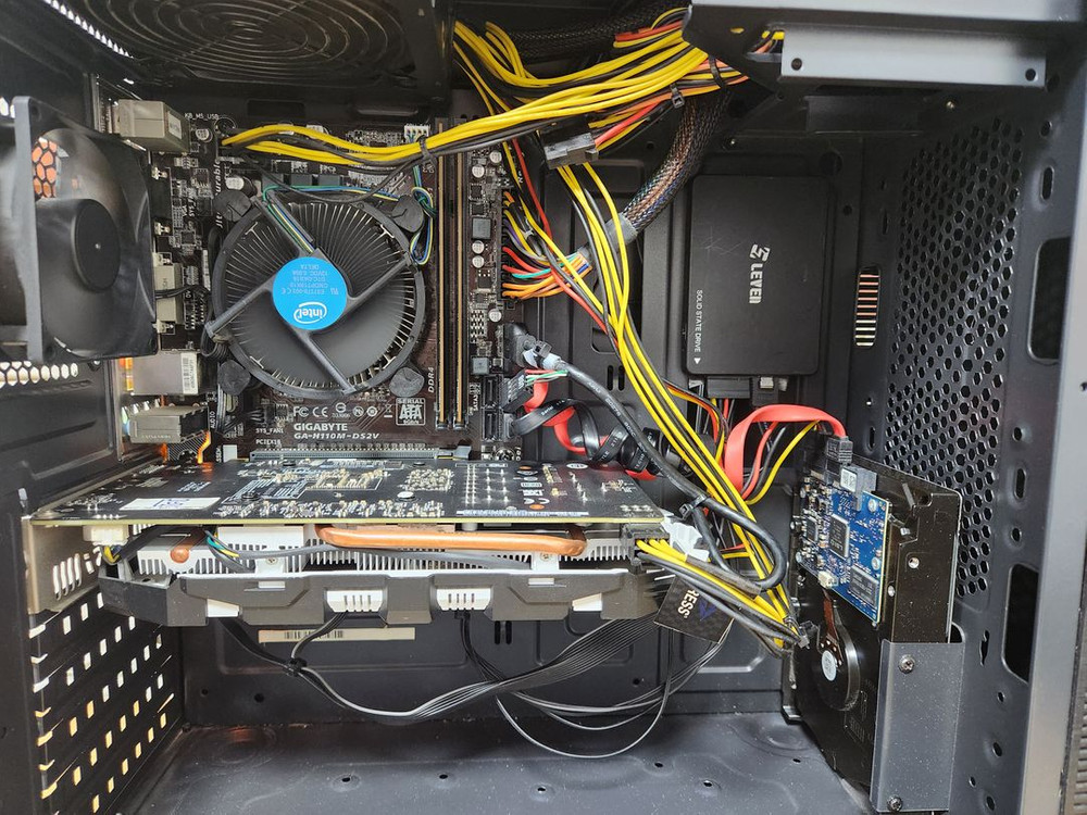 i5 7600 컴퓨터본체 팝니다--1