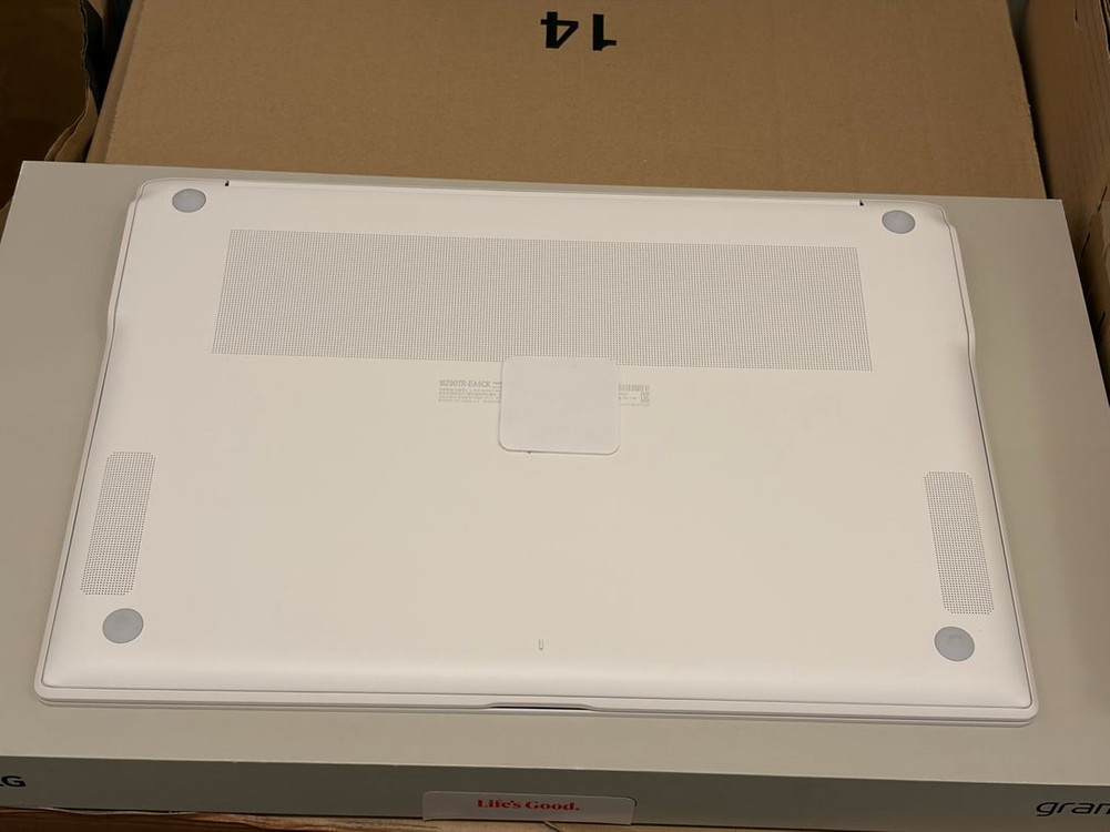 2025 LG 그램 PRO 16인치 16Z90TR-EA5CK 화이트 이미지