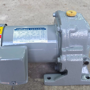 105형, 0.5HP(반마력), 1/100, 중고 최고상품 주물형 기어드감속기모터, 심양감속기 제품 판매 이미지