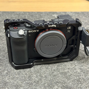 소니 a7c + 케이지 세트 이미지