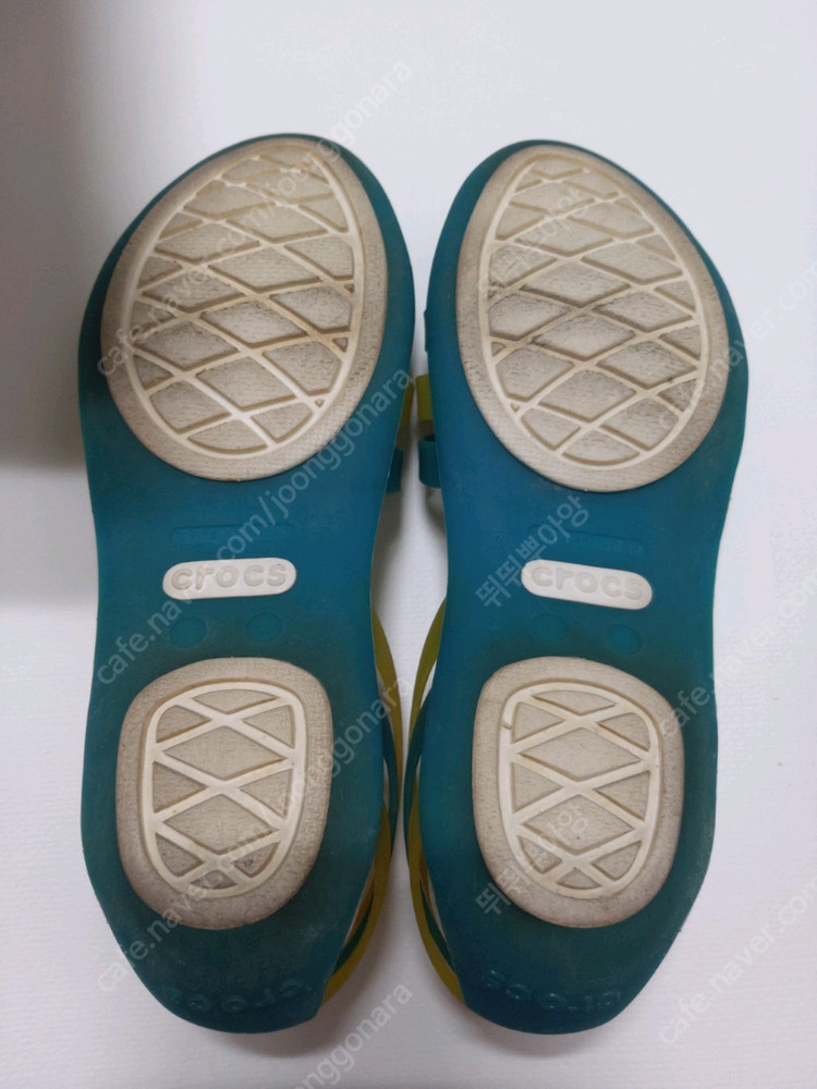 크록스 후라체 미니웨지 w5 녹색--3