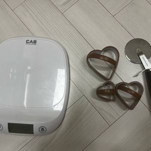 카스 전자저울 & 쿠진아트 피자칼 & 쿠키틀&핸드믹서 이미지