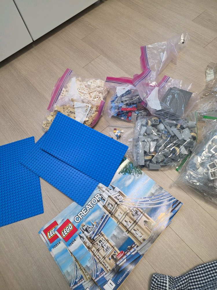 레고 모듈러 10214 타브토너 얼터빌드--1