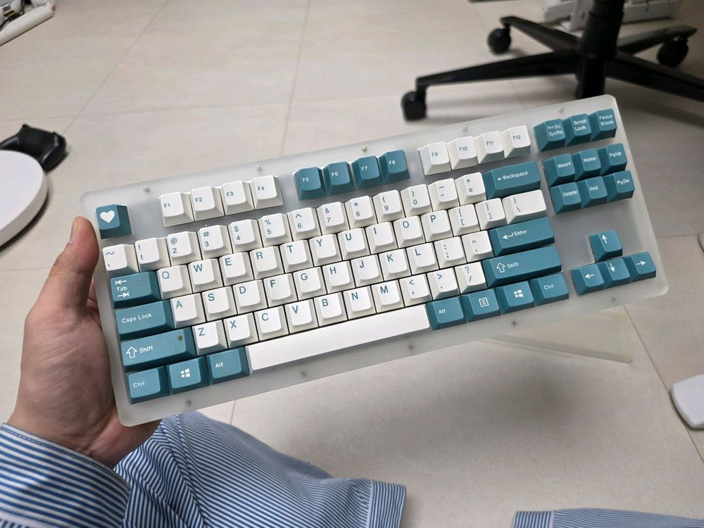 몬스타기어 아크릴 흡음윤활키보드+팜레스트 이미지