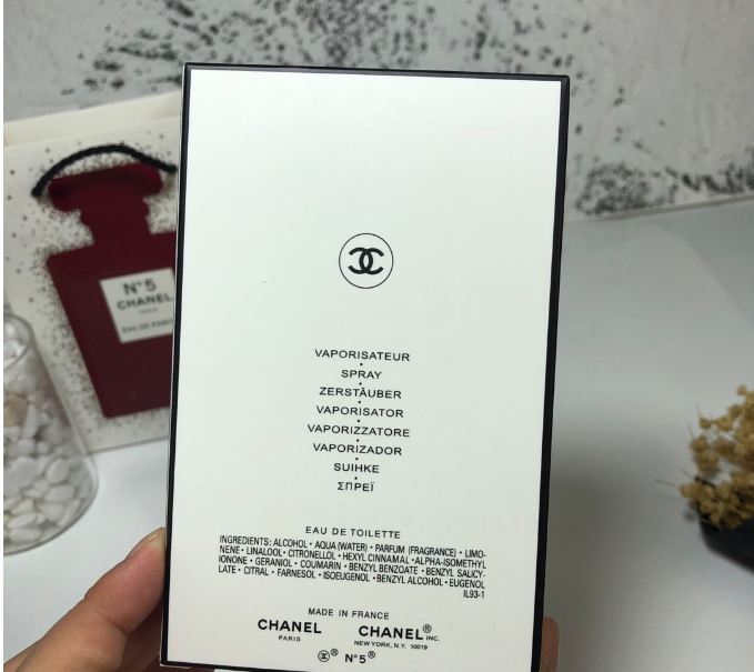 샤넬 N°5 로 레드 오 드 뚜왈렛 리미티드 에디션(레드보틀) 100ml 여성향수 이미지