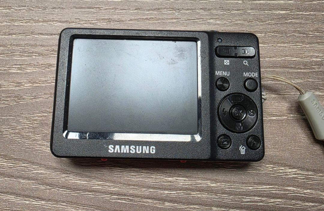 삼성 레트로 디카 핫핑크 ST30 빈티지 디지털카메라 이미지