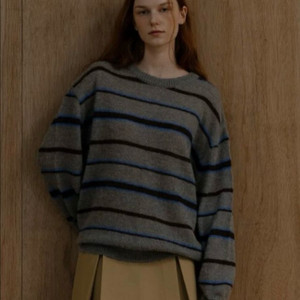 노운베러 줄무늬니트