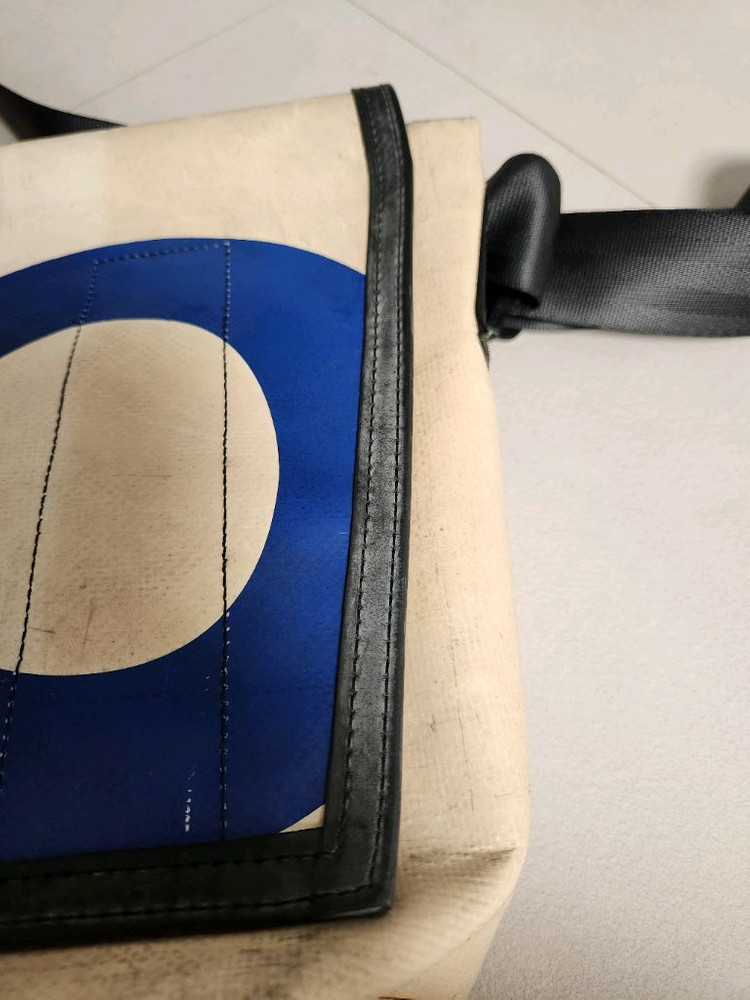 프라이탁 덱스터 저렴하게 판매합니다@ 이미지