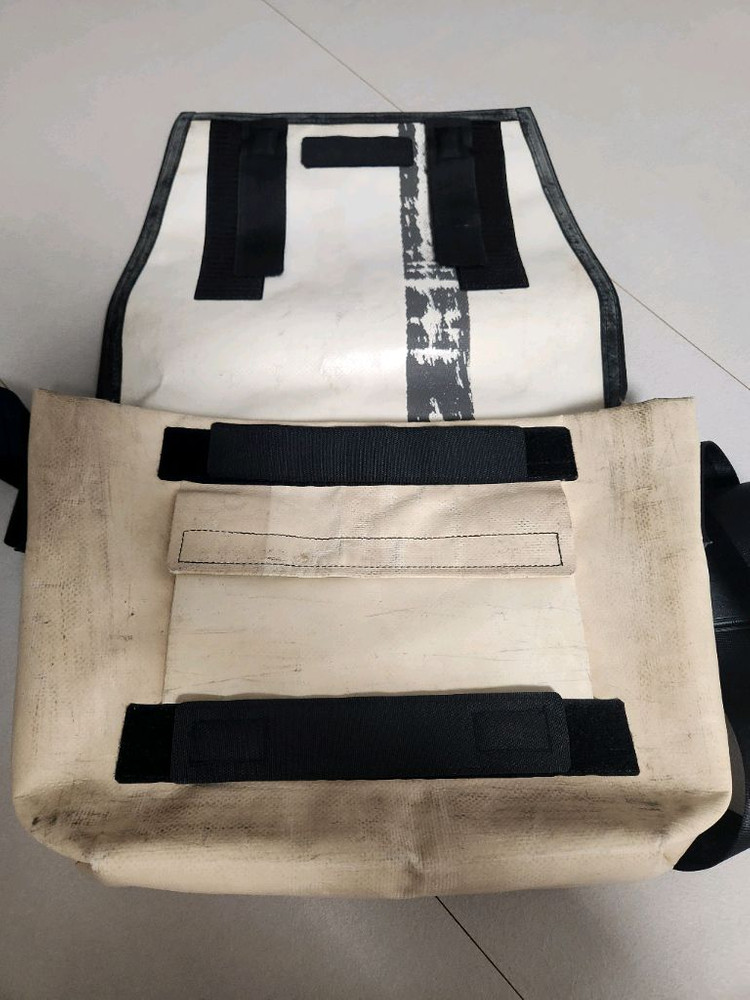 프라이탁 덱스터 저렴하게 판매합니다@ 이미지