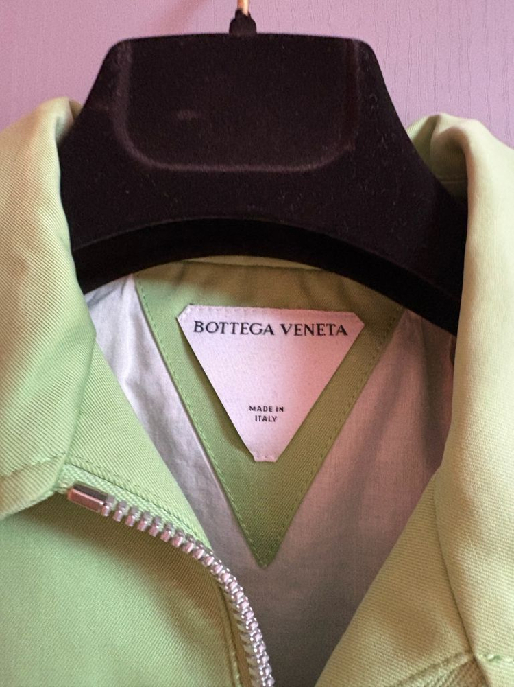 보테가베네타 코튼 트윌자켓 연두색 (36사이즈) 판매합니다.--2