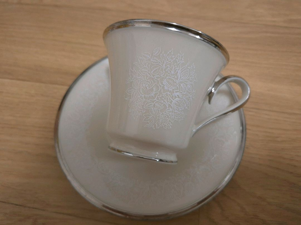 레녹스 문스펀 찻잔소서 이미지