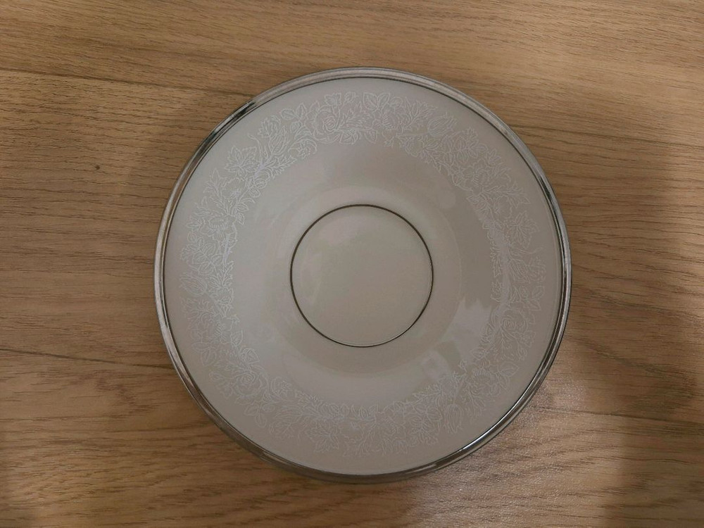 레녹스 문스펀 찻잔소서 이미지