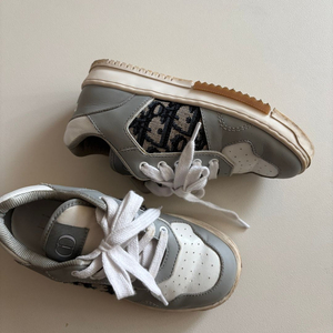 크리스찬디올 스니커즈