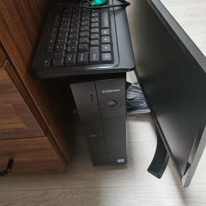 사무용 컴퓨터 + 모니터 팝니다