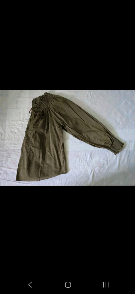 프리~77)새 옷/GUESS 태슬 리본 자수 면 블라우스--6