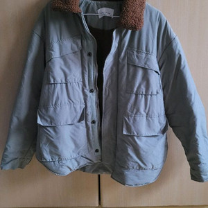 Beginning 브랜드의 뽀글이 카라 패딩 점퍼