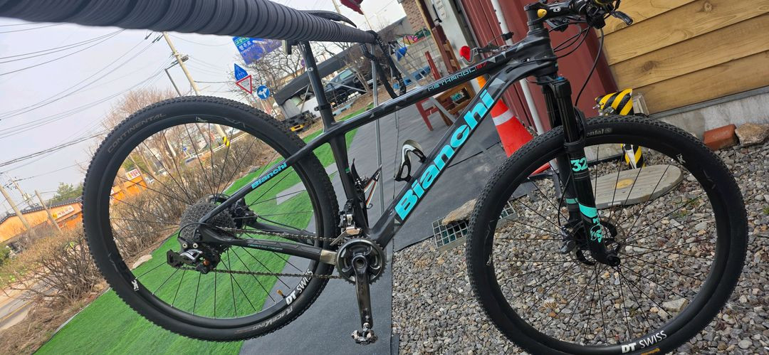 비앙키 카본 mtb 판매합니다 (급매)--1