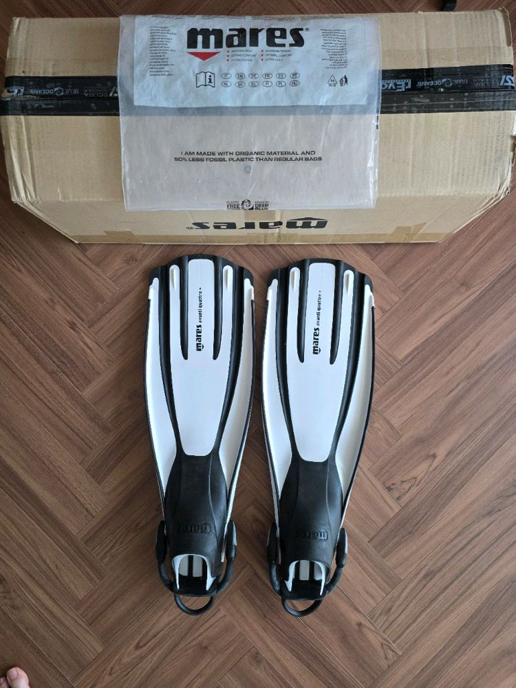 마레스 콰트로 플러스 S size 이미지