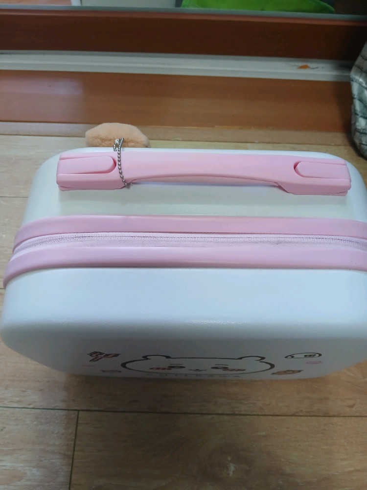 먼작귀레디백 만원 키링포함--3