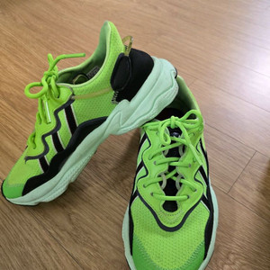 아디다스 오즈위고 240mm운동화 이미지