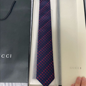 구찌 GG로고 실크넥타이