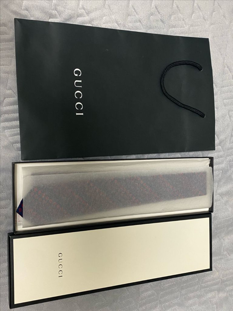 구찌 GG로고 실크넥타이 이미지