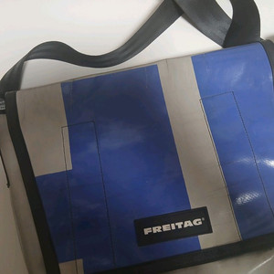 프라이탁 덱스터 메신저백 이미지