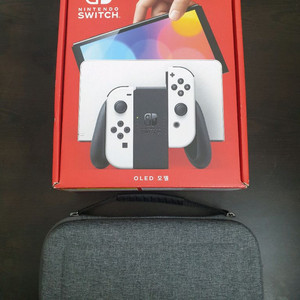 닌텐도 스위치 OLED 화이트 박스셋 판매합니다 이미지