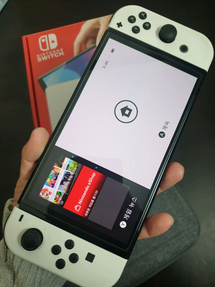 닌텐도 스위치 OLED 화이트 박스셋 판매합니다 이미지