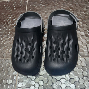 220 슬리퍼 샌들 1회착용 이미지