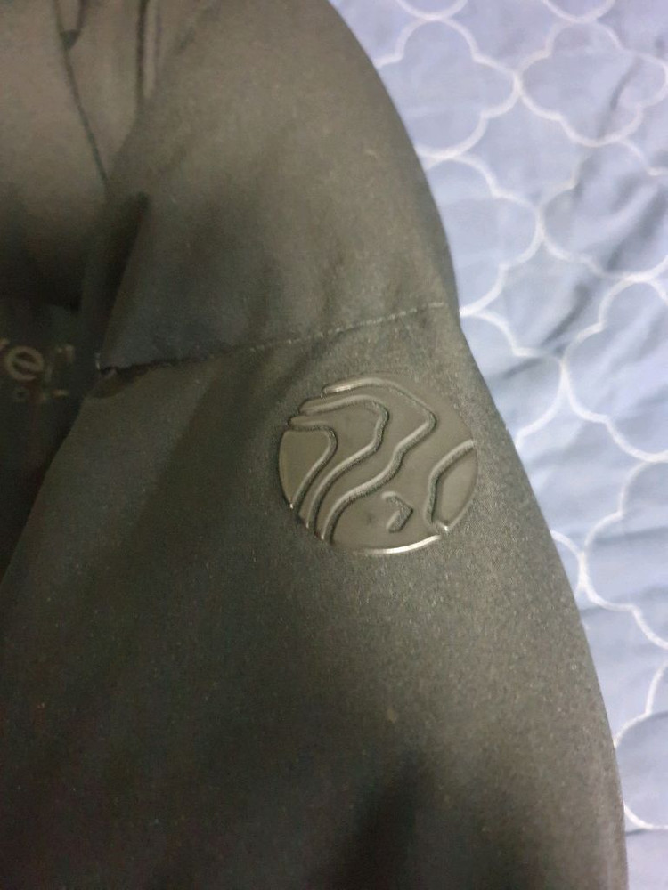 디스커버리 레스터G 프리미엄 구스다운 롱패딩 블랙 (100) 이미지