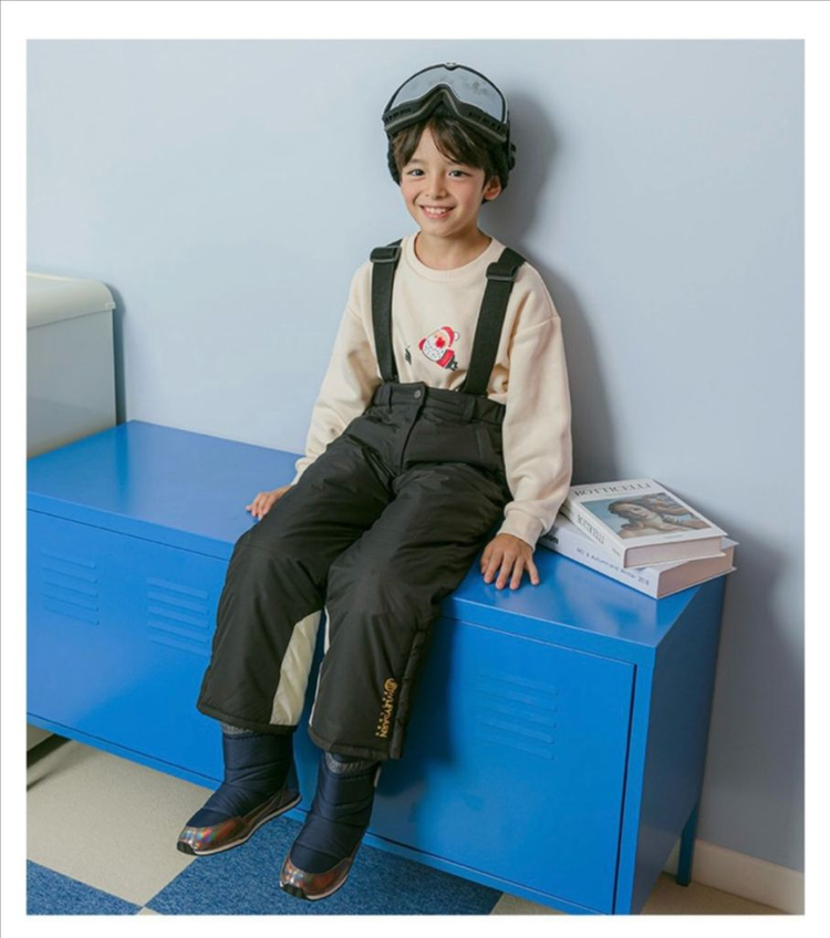 아동 스키복 세트 이미지