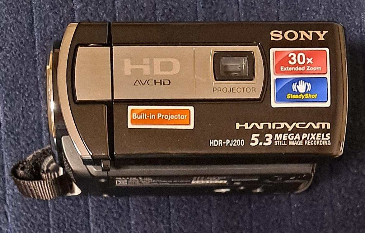소니 핸디캠 (HDR-PJ200)--1
