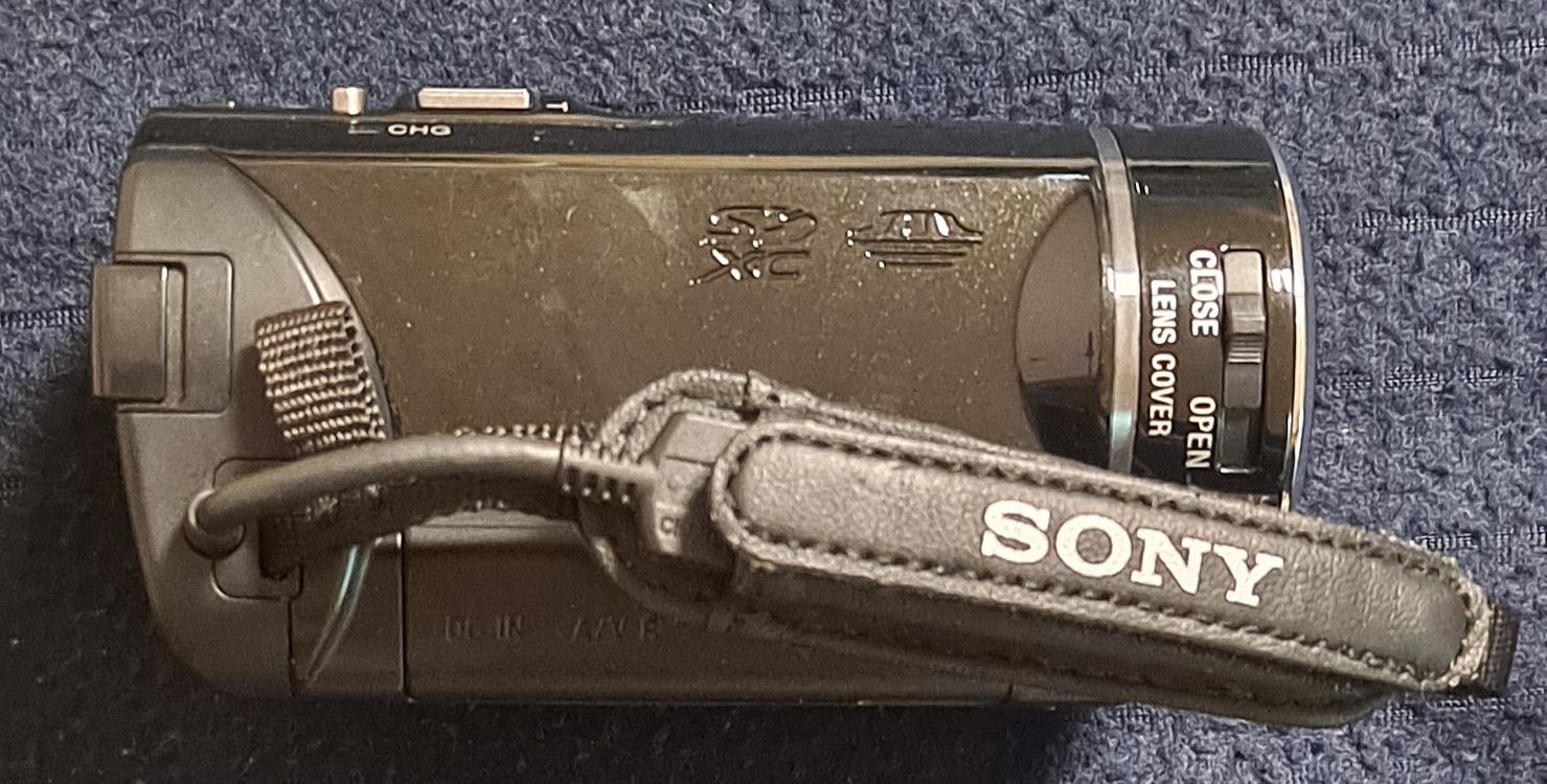 소니 핸디캠 (HDR-PJ200)--4