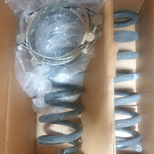 코란도투리스모 후륜 순정 스프링 이미지