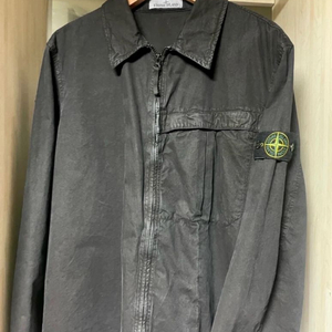 24FW 스톤 아일랜드 가먼트 다이드 집 오버셔츠 블랙 - XL 이미지