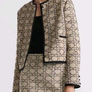 디올 매크로까나쥬 트위드 자켓 스커트