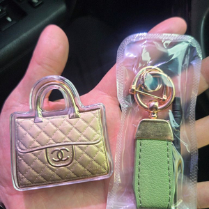명품 금 가방(샤넬) 열쇠고리, 키링,금 20mg함유 이미지