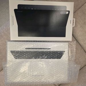 미개봉 갤럭시탭11울트라 1테라5G 와이파이.정품키보드커버 팜ㅎ