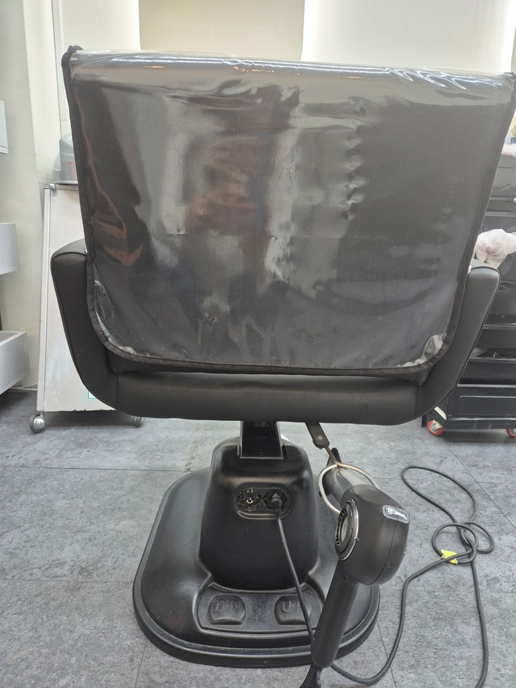 미용실 전동 의자 이미지