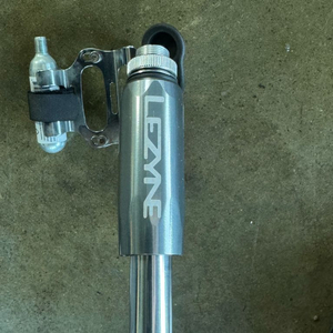 리자인 자전거 공기주입기