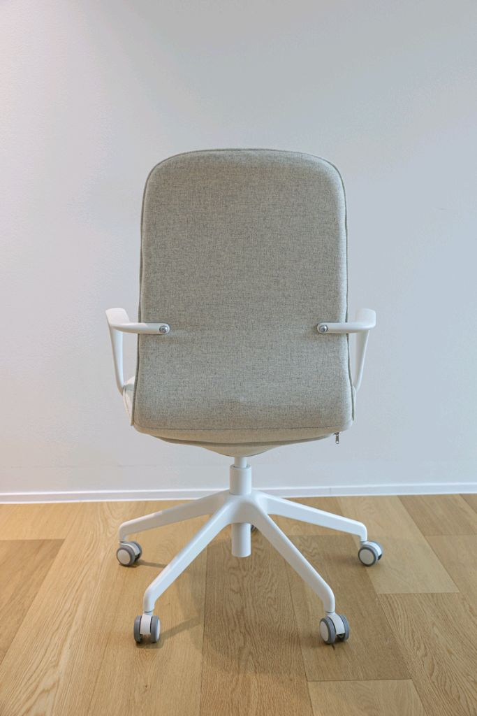 이케아 롱피엘 LANGFJALL 의자 판매합니다. 이미지