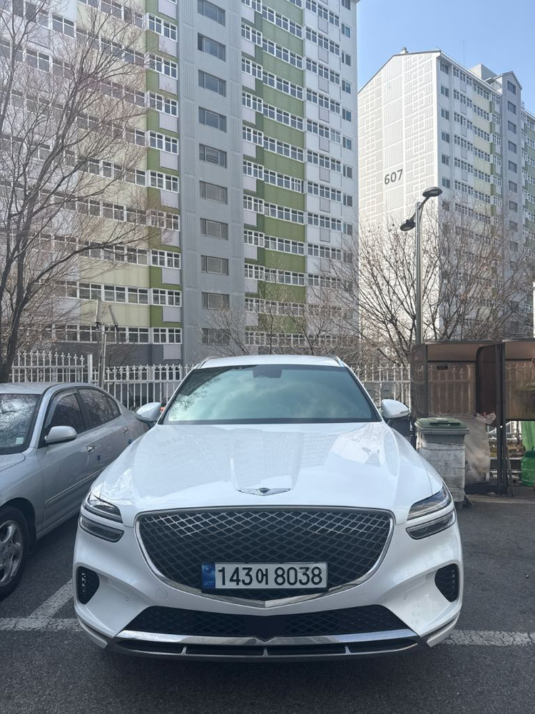 제네시스GV70 2륜 2.5터보 이미지