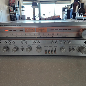 빈티지 스테레오 리시버 앰프