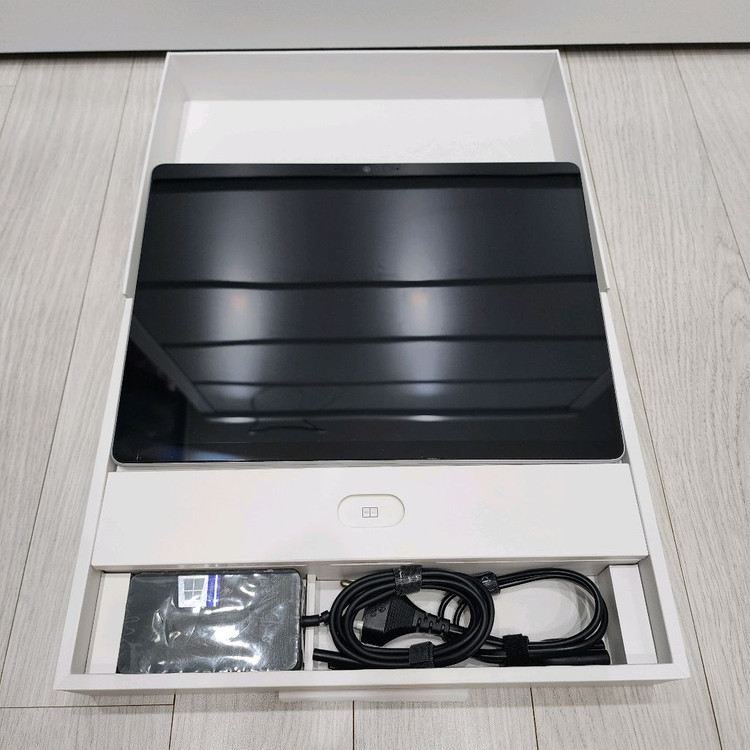 MS 서피스프로11 엘리트 노트북 32G 1TB 풀구성 판매--2