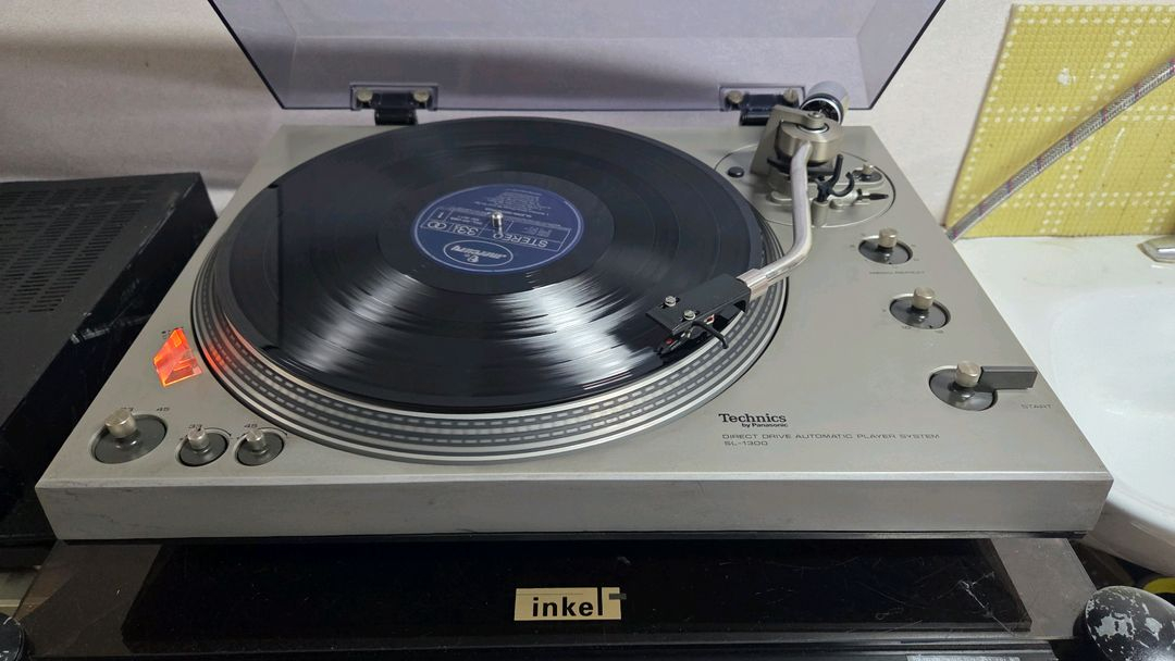 테크닉스 Technics SL 1300 전자동 턴테이블 이미지