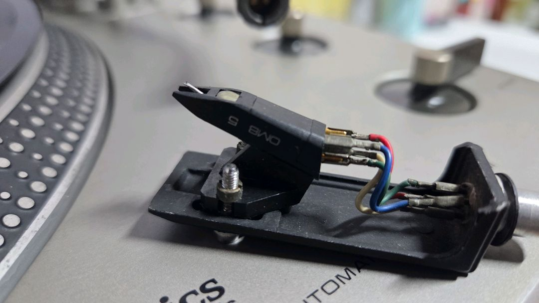 테크닉스 Technics SL 1300 전자동 턴테이블 이미지